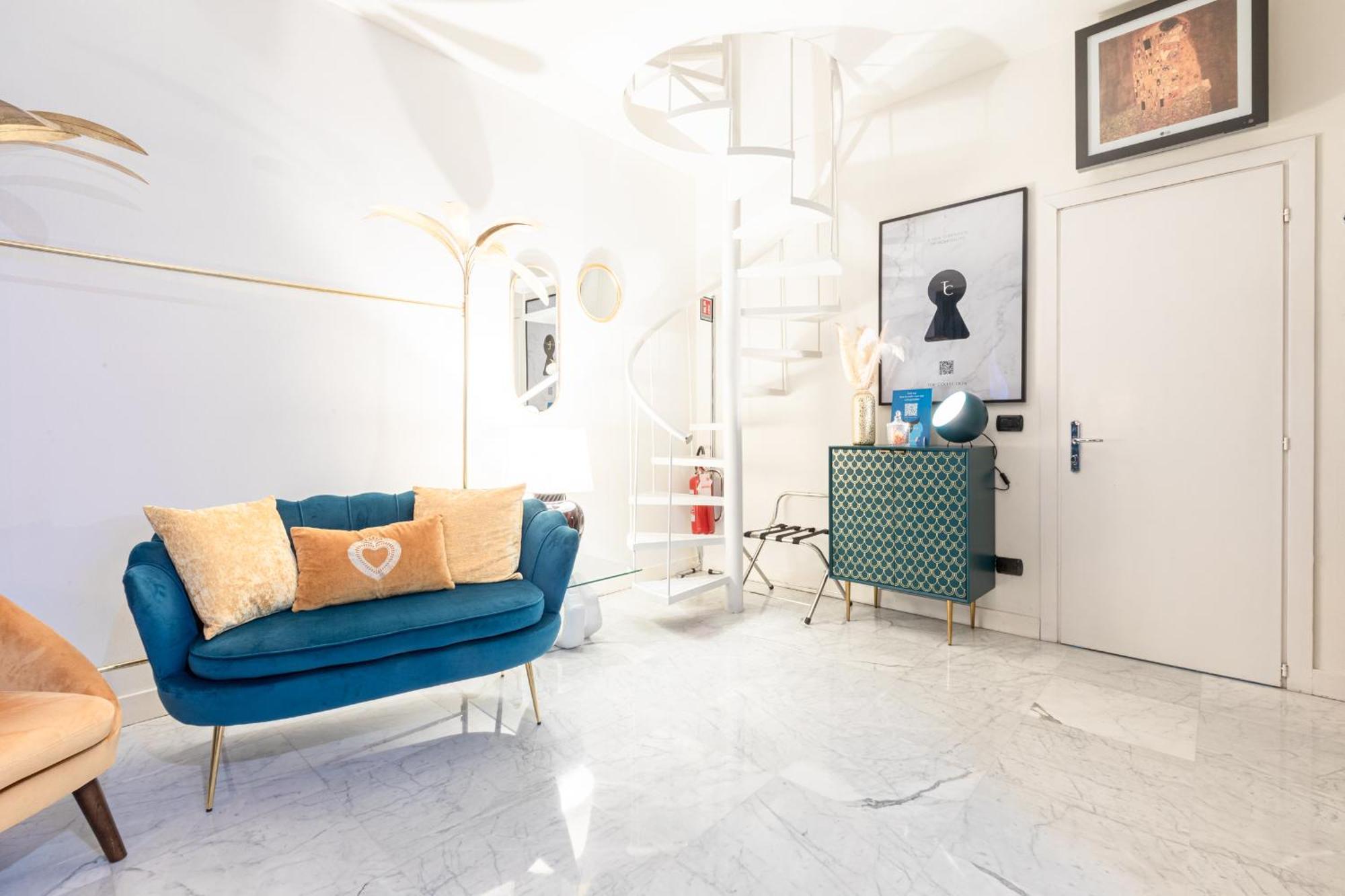 Monte Napoleone Split-Level Terrace Apartment - Top Collection Milan Luaran gambar