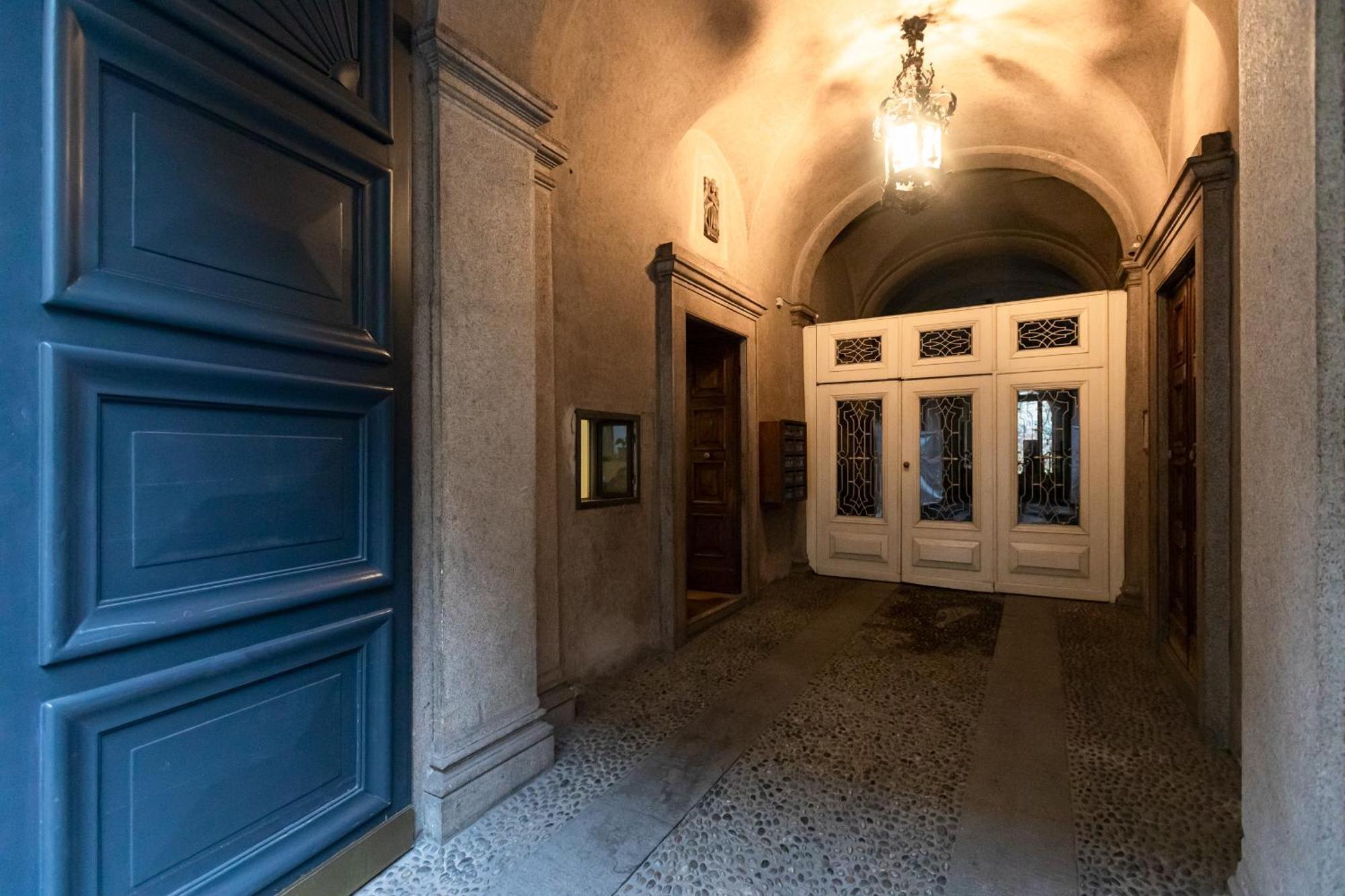 Monte Napoleone Split-Level Terrace Apartment - Top Collection Milan Luaran gambar