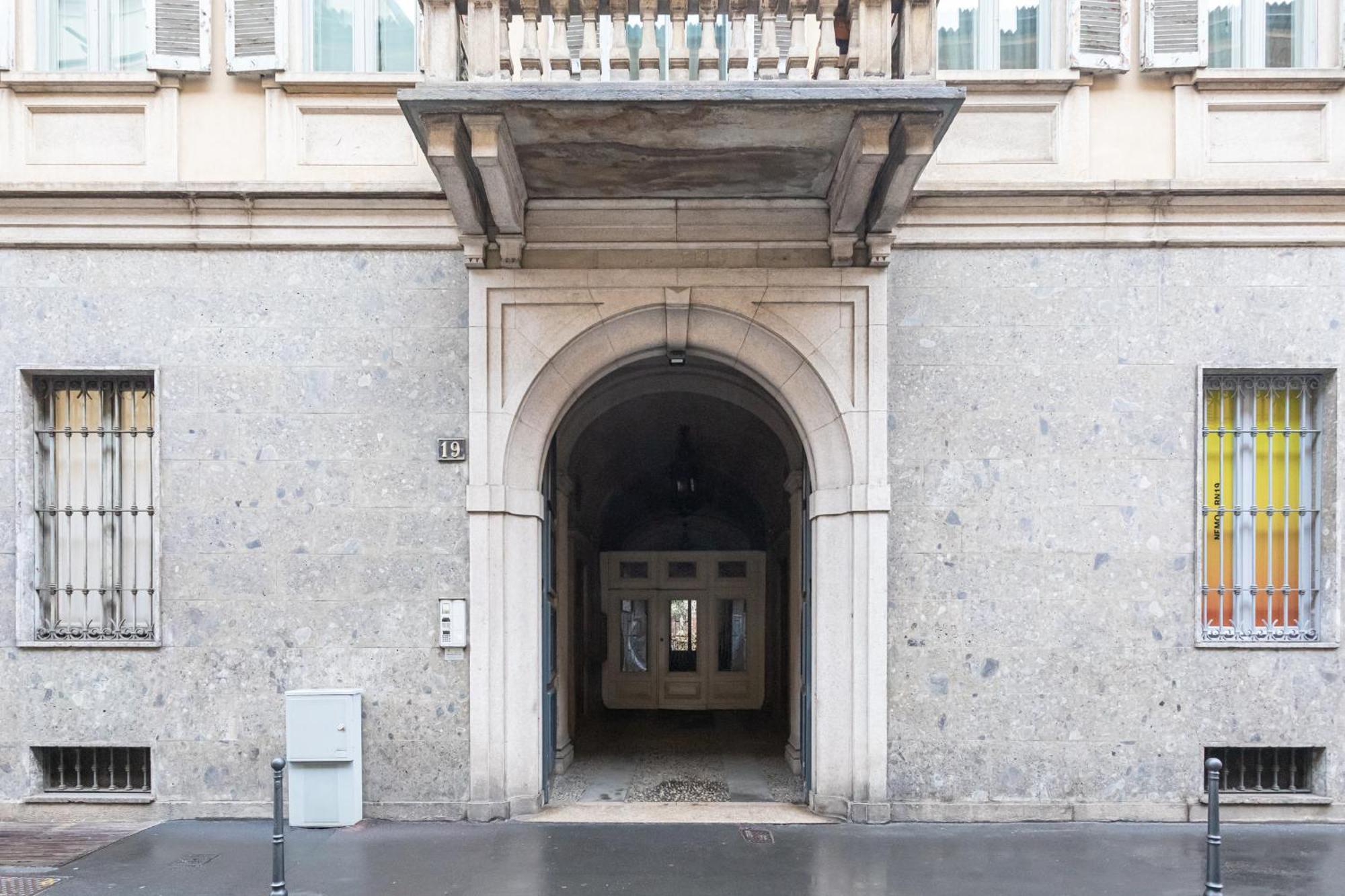 Monte Napoleone Split-Level Terrace Apartment - Top Collection Milan Luaran gambar